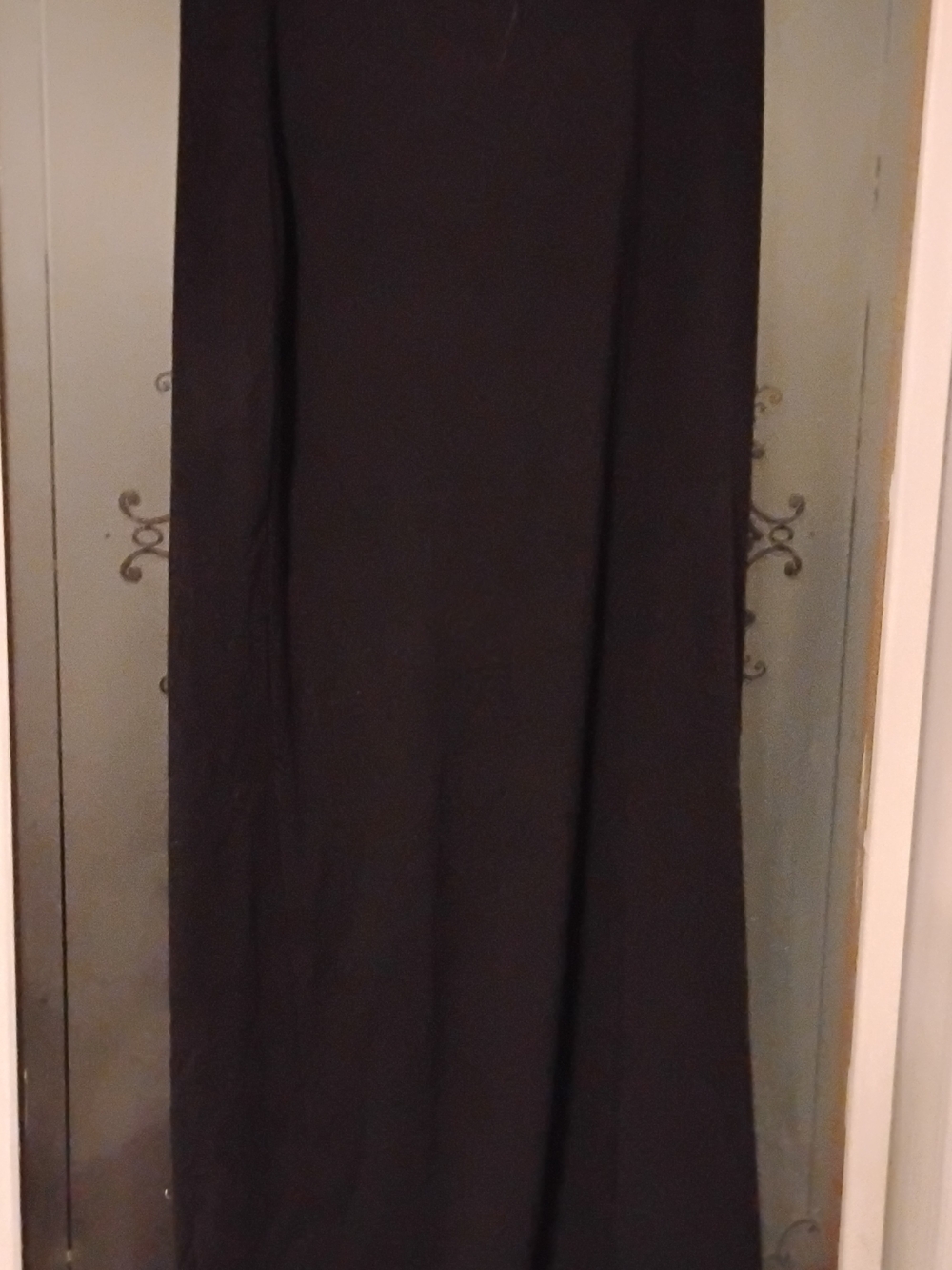 Everyday Black Maxi Skirt — Effortless Long Silhouette